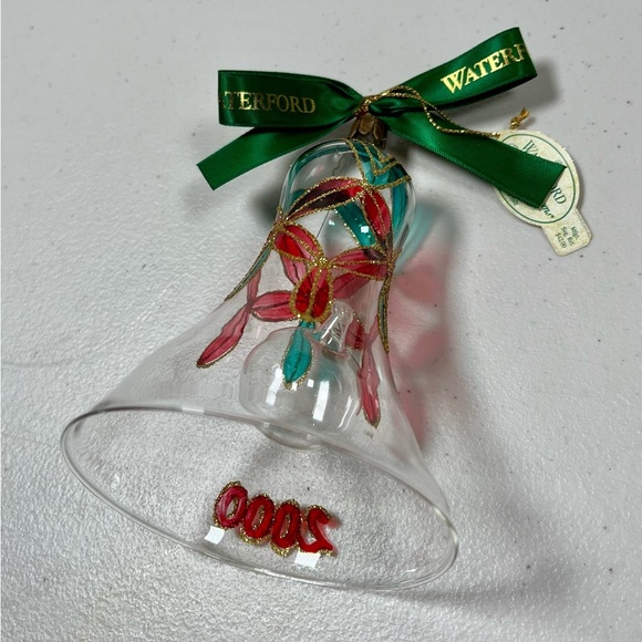 Waterford Holiday Heirloom Lismore Bell Ornament.
2000. - Picture 4 of 7